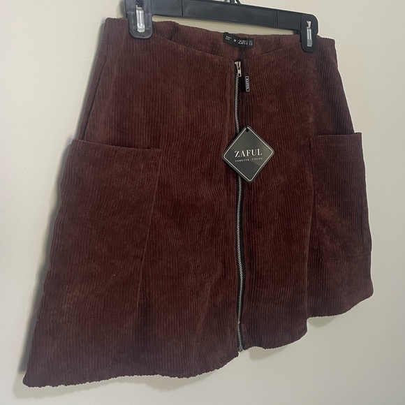 Zaful Cargo Mini Skirt - Picture 2 of 5
